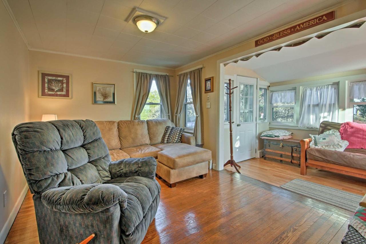 Cozy Buzzards Bay Home Steps To Cape Cod Canal! Борн Екстериор снимка