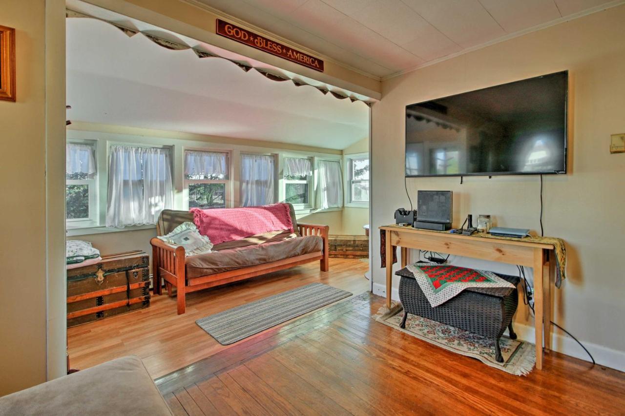 Cozy Buzzards Bay Home Steps To Cape Cod Canal! Борн Екстериор снимка