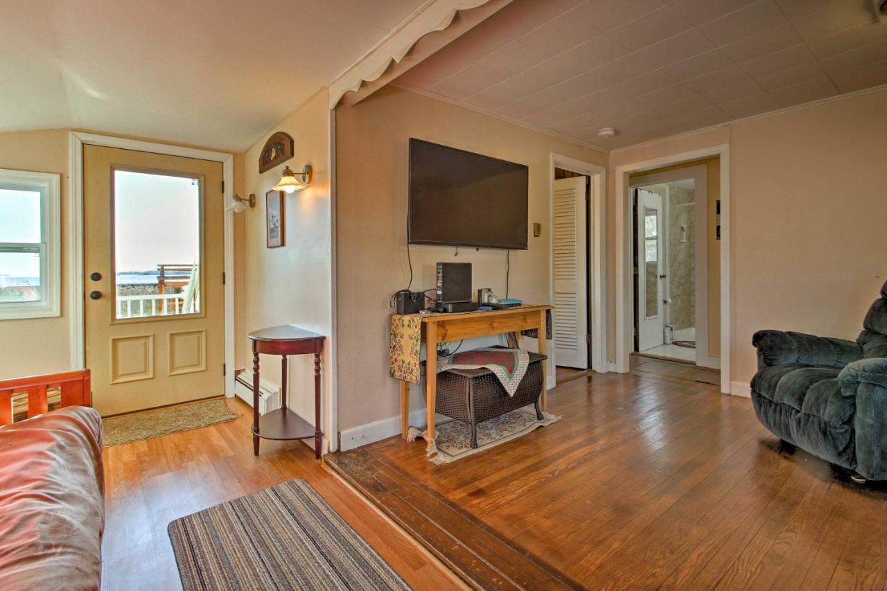 Cozy Buzzards Bay Home Steps To Cape Cod Canal! Борн Екстериор снимка