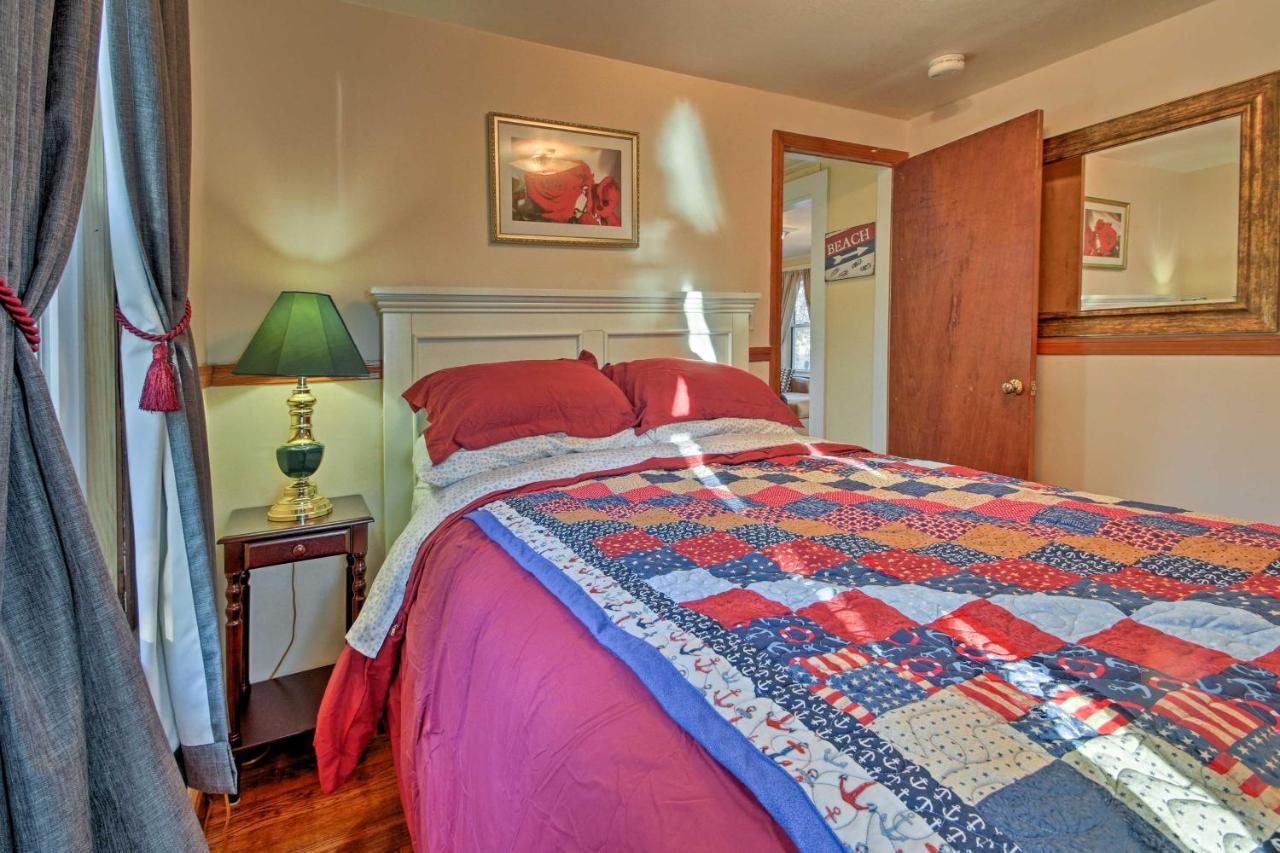Cozy Buzzards Bay Home Steps To Cape Cod Canal! Борн Екстериор снимка